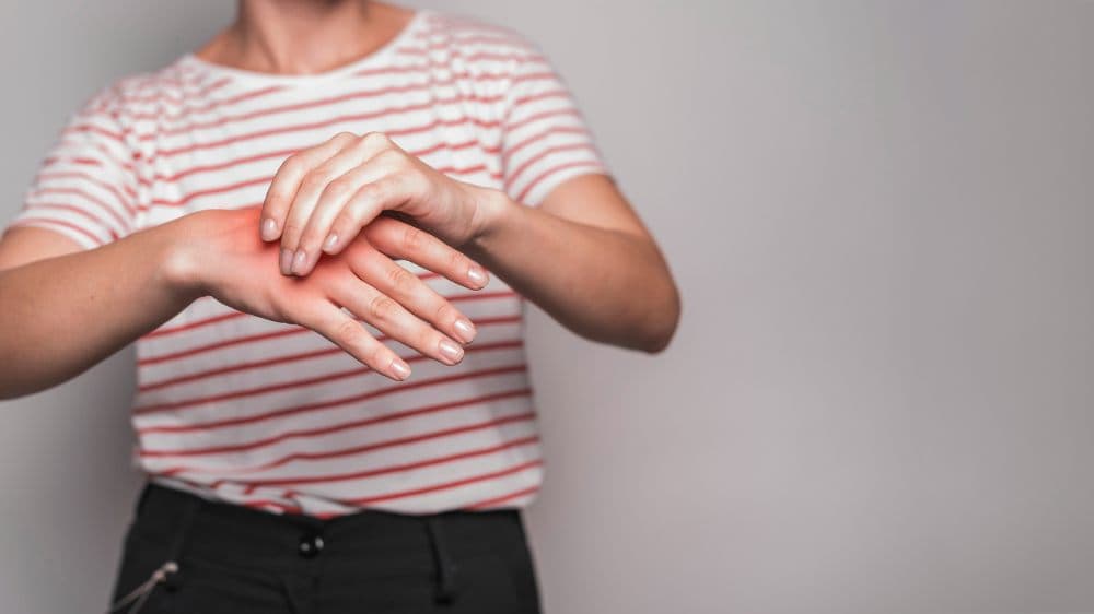 Rheumatoid Arthritis In Hindi: रूमेटाइड आर्थराइटिस का कारण, लक्षण, निदान और इलाज