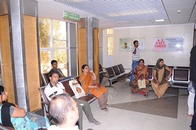Modern Diagnostic Gurgaon Waiting Lobby